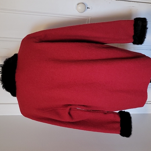 Carole Little vintage wool jacket red faux  fur cuffs and collar - Picture 3 of 11